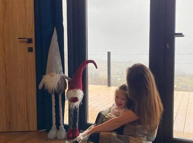 Дом отдыха Under Sky - з теплим басейном ,чаном-джакузі, панорамною ванною та Playstation 5